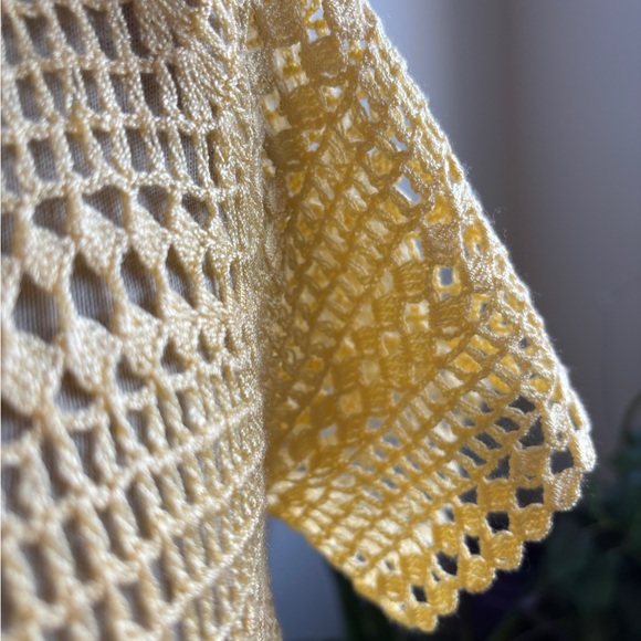 Gorgeous Vintage Yellow Crochet Skirt and Top Set - Picture 10 of 11